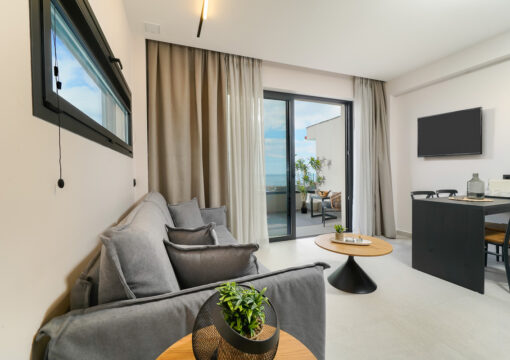 Superior Maisonette with Private Pool